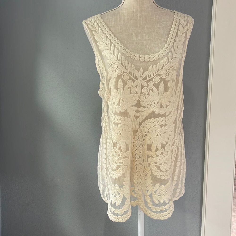Capri crocheted top